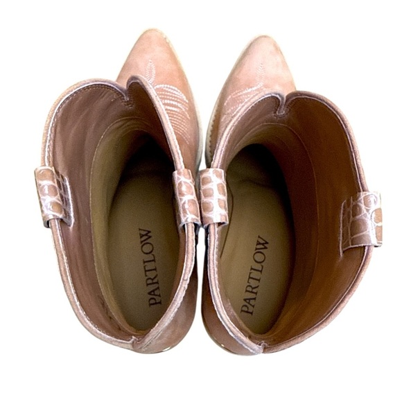 Stylish Tan Ankle Boots with Croc Detail - Picture 11 of 13